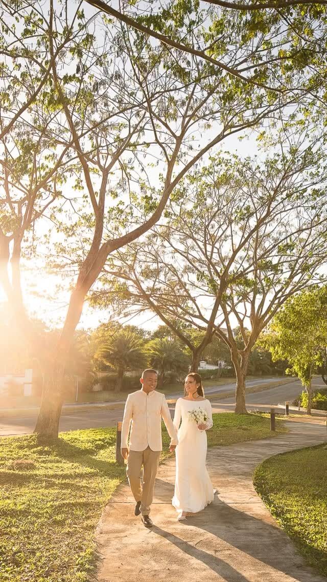 These photos span from our early years to today — across different seasons of our lives, through quiet shifts and changes we’ve embraced along the way.😌  And even with all that, we love how they carry the same soul.✨  We think it’s because, through the years, we’ve stayed true to the values we believe in: respect, kindness, and treating each wedding with love — as if it were for our own sister, brother, or dear friend.🤍  We’re Team Sunday Morning Studios. We create honest, light, and happy photographs.😊  It would be an honor to be part of your special day. Message us to say hello — we’re excited to hear your story!✨
